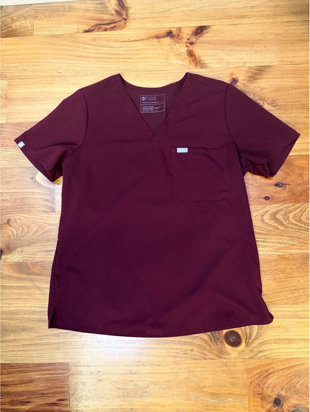 FIGS Catarina Scrub Top – Burgundy – Size L ❤️